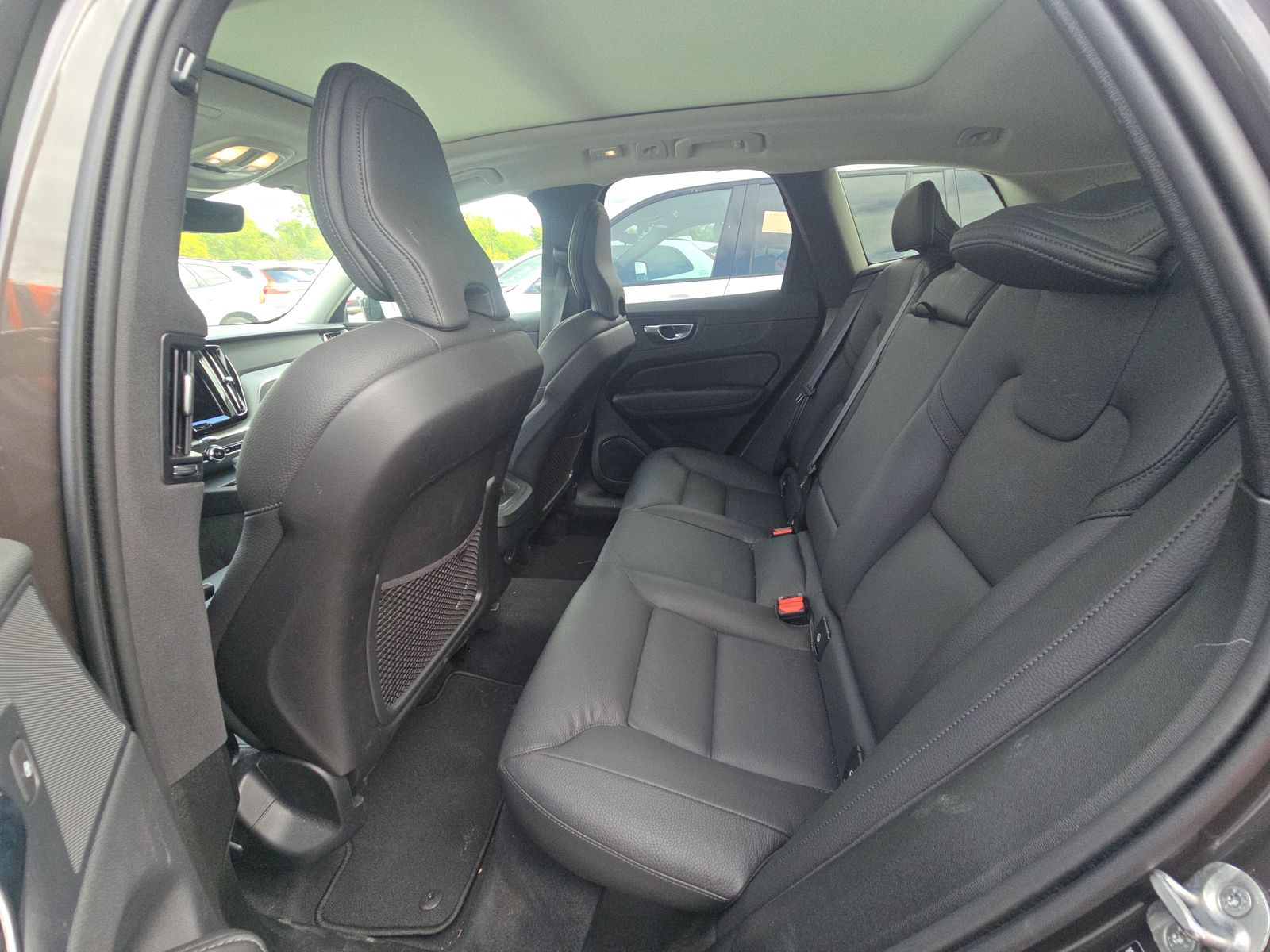 2025 Volvo XC60 B5 Plus AWD