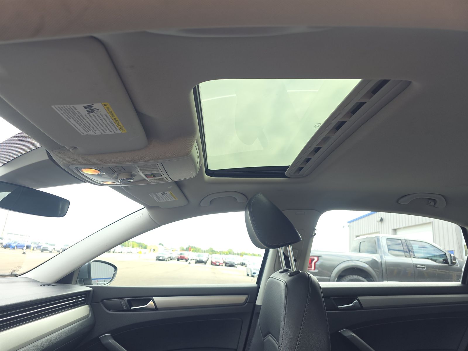 2021 Volkswagen Passat 2.0T SE FWD