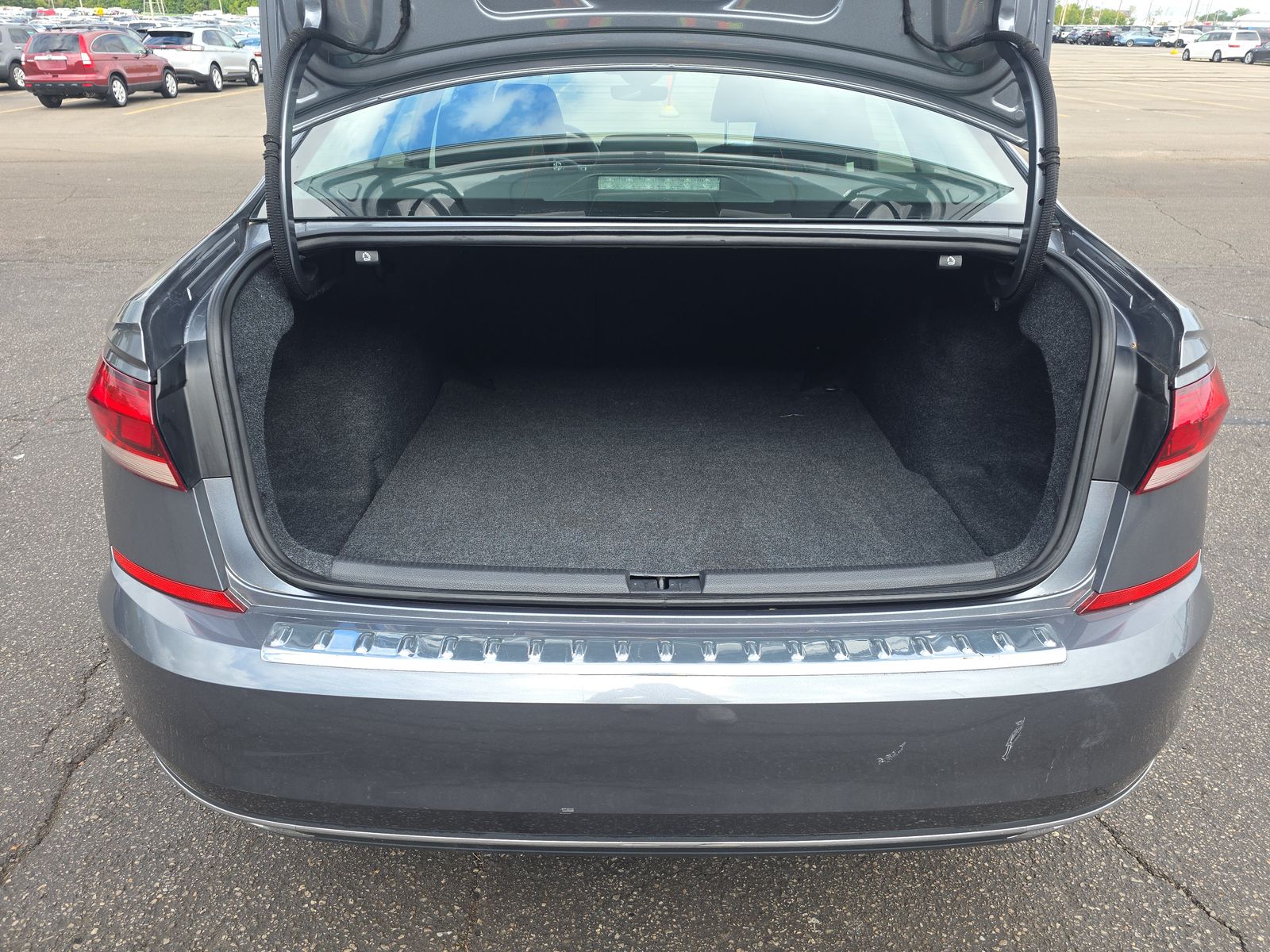 2021 Volkswagen Passat 2.0T SE FWD