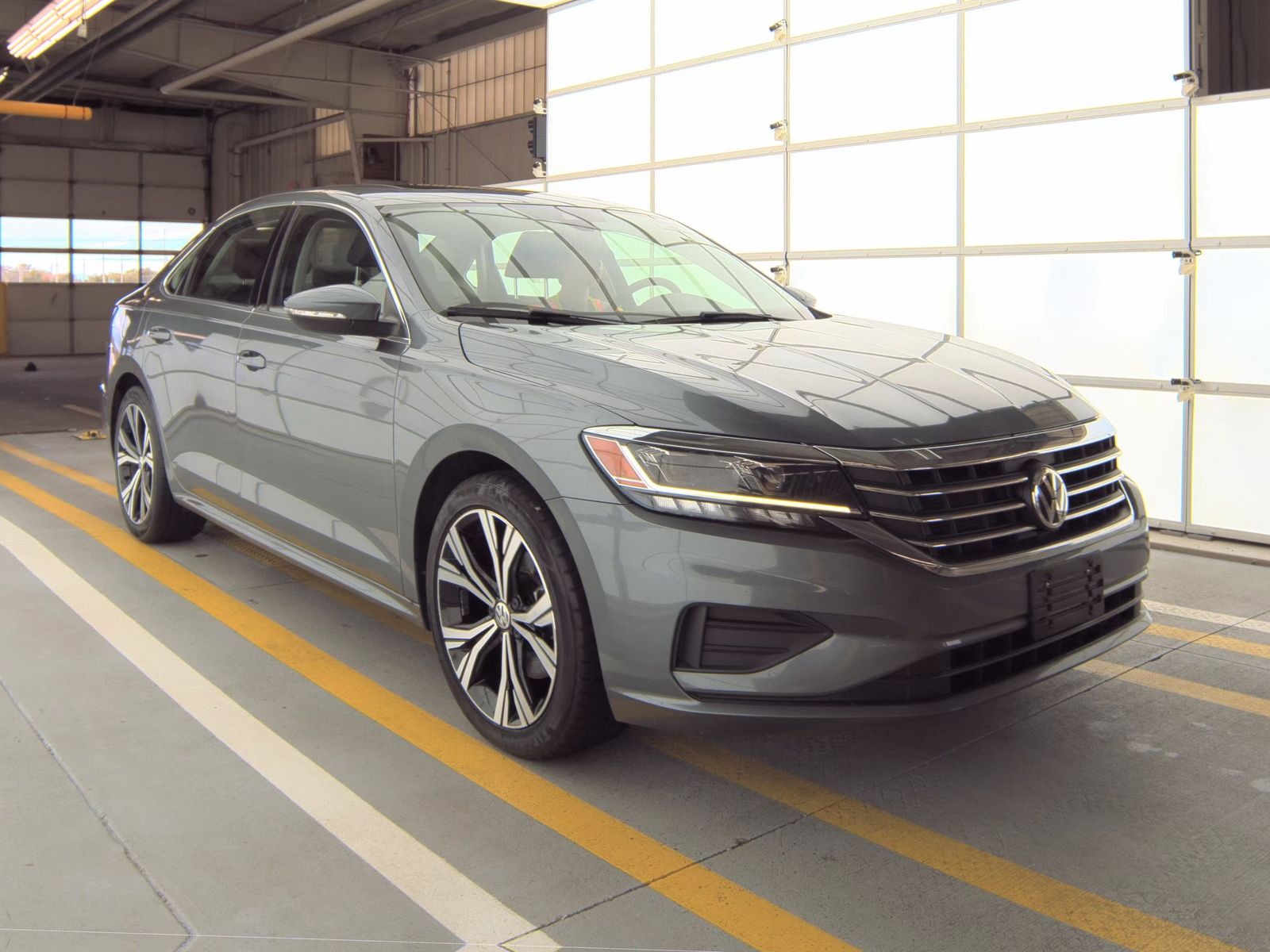 2021 Volkswagen Passat 2.0T SE FWD