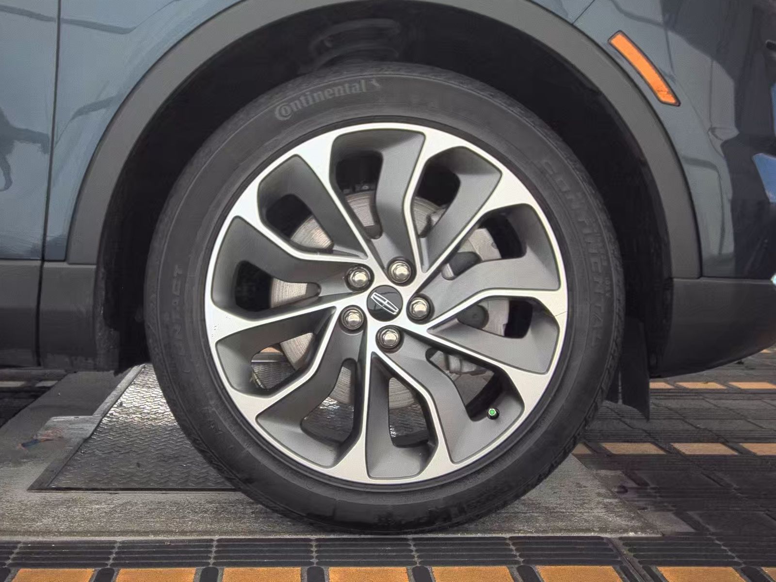 2022 Lincoln Nautilus Reserve FWD