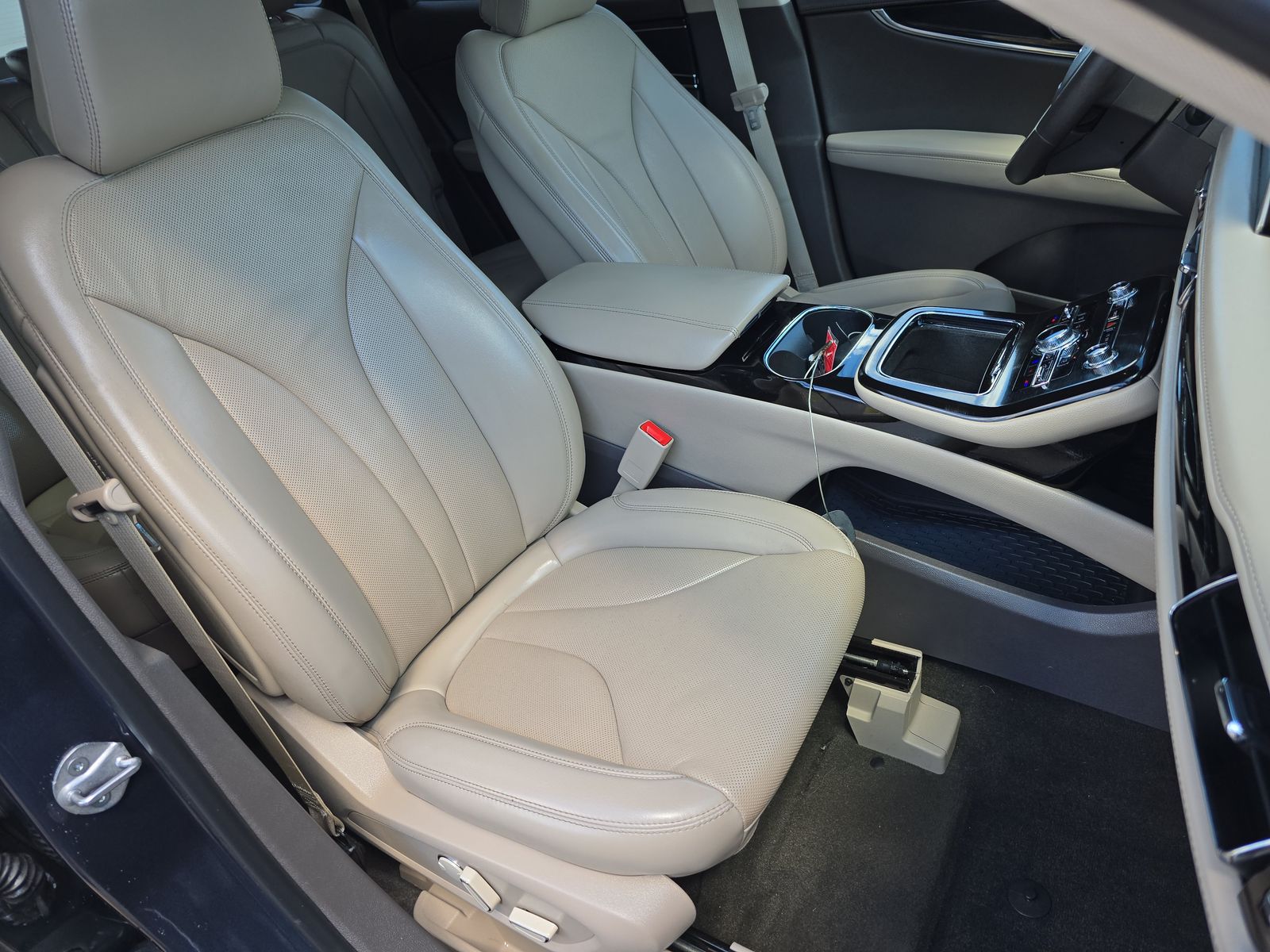 2022 Lincoln Nautilus Reserve FWD