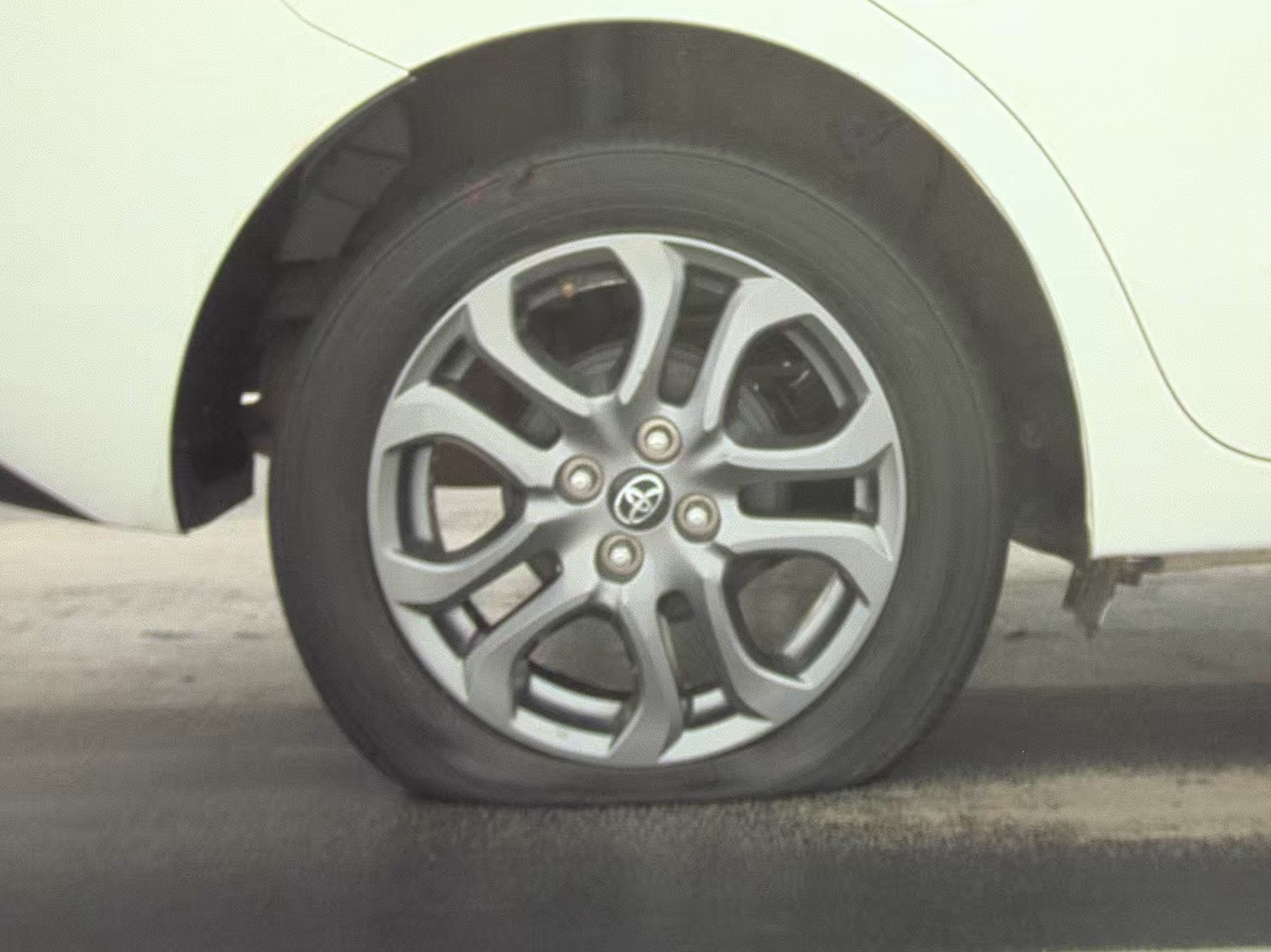 2019 Toyota Yaris LE FWD