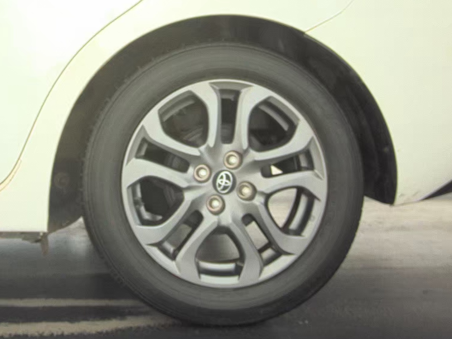 2019 Toyota Yaris LE FWD