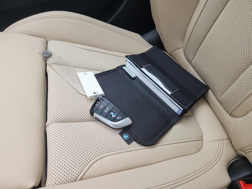 2023 BMW 3 Series 330i xDrive AWD