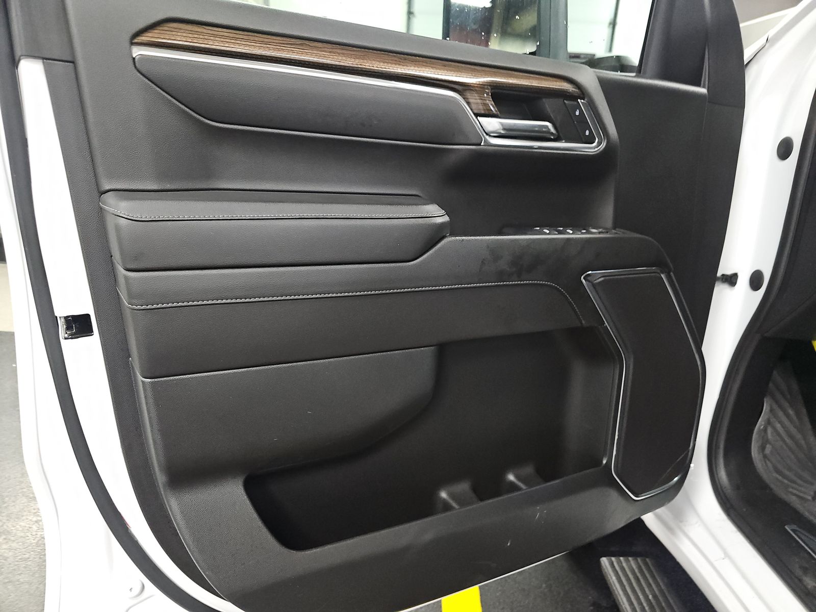 2023 Chevrolet Silverado 1500 RST AWD