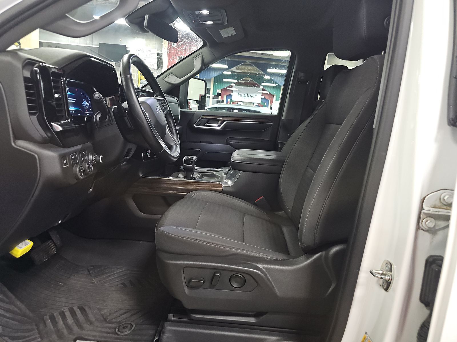 2023 Chevrolet Silverado 1500 RST AWD