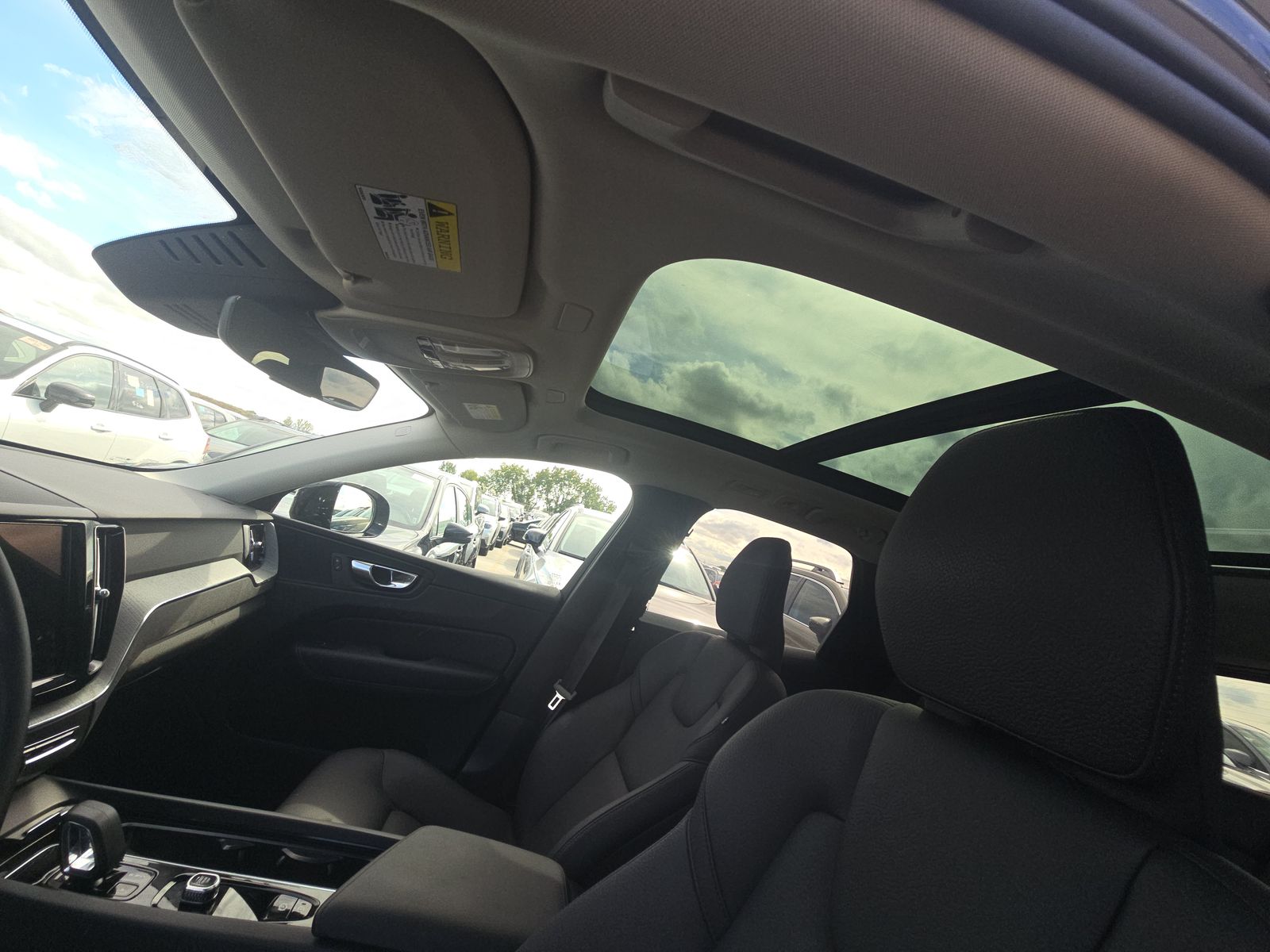 2025 Volvo XC60 B5 Plus AWD