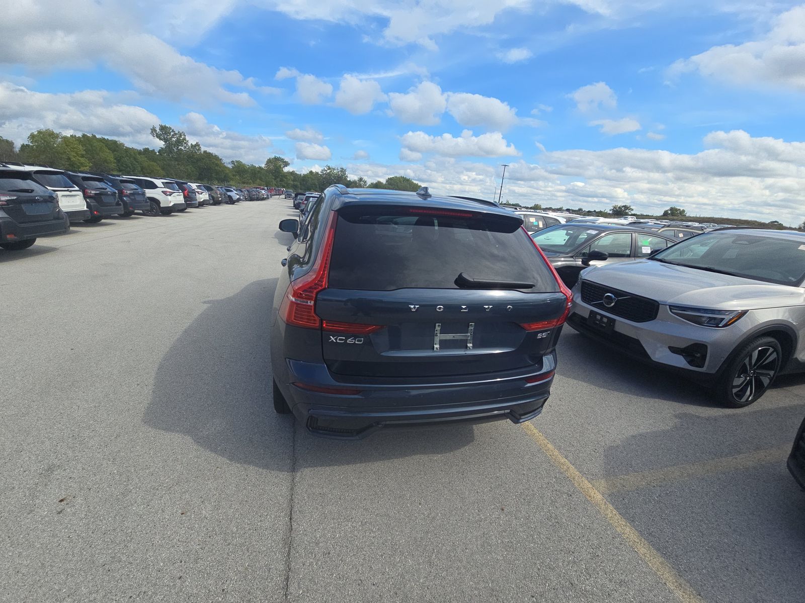 2025 Volvo XC60 B5 Plus AWD