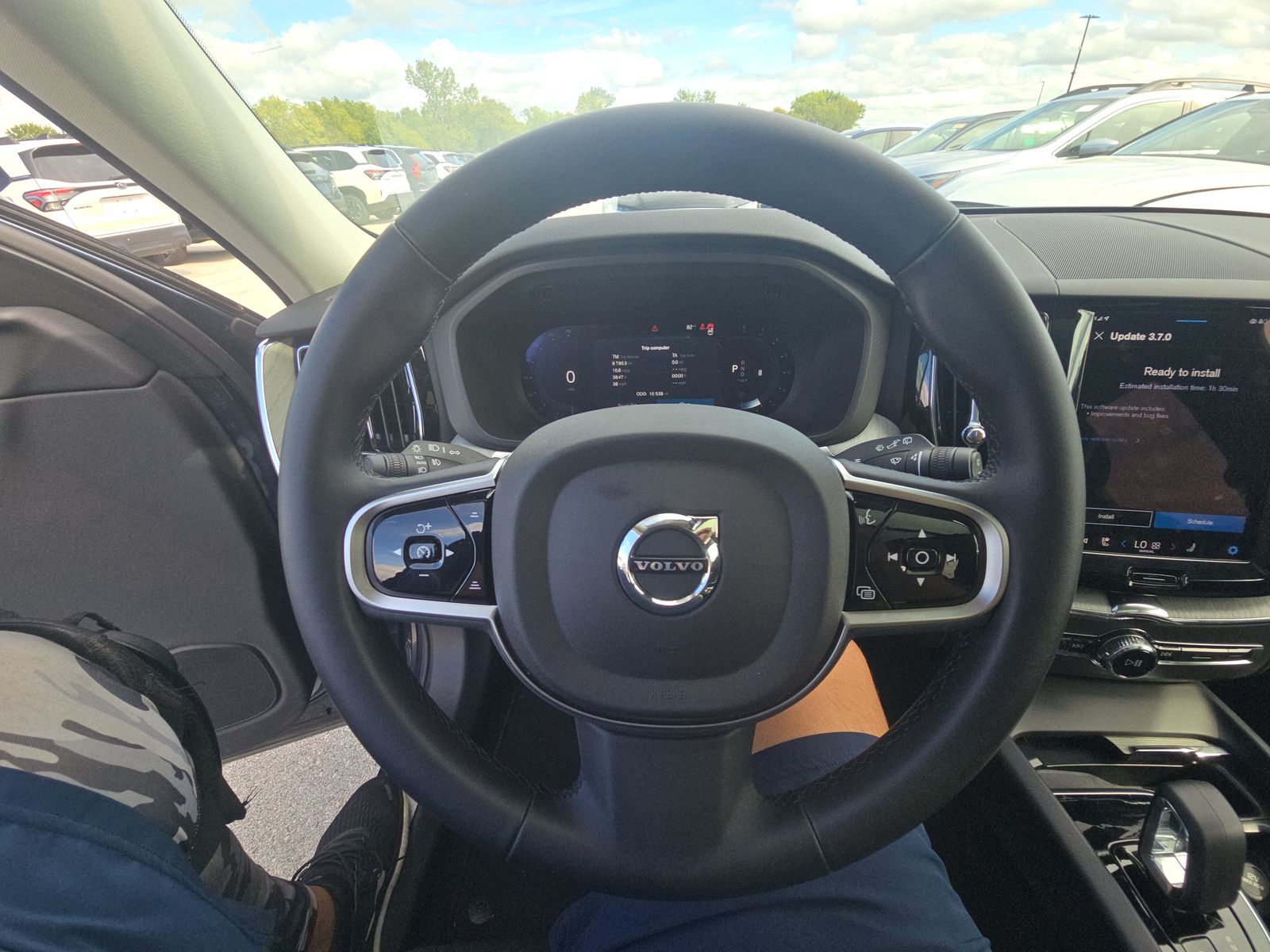 2025 Volvo XC60 B5 Plus AWD