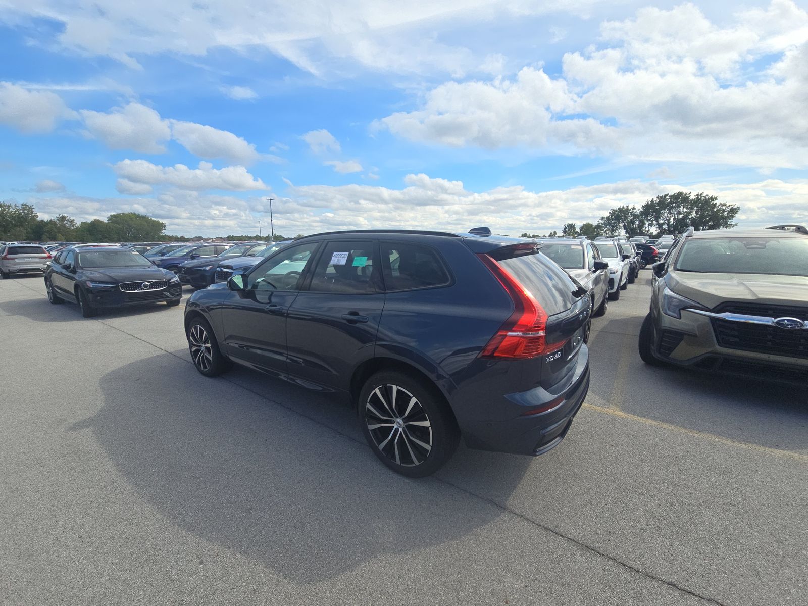 2025 Volvo XC60 B5 Plus AWD