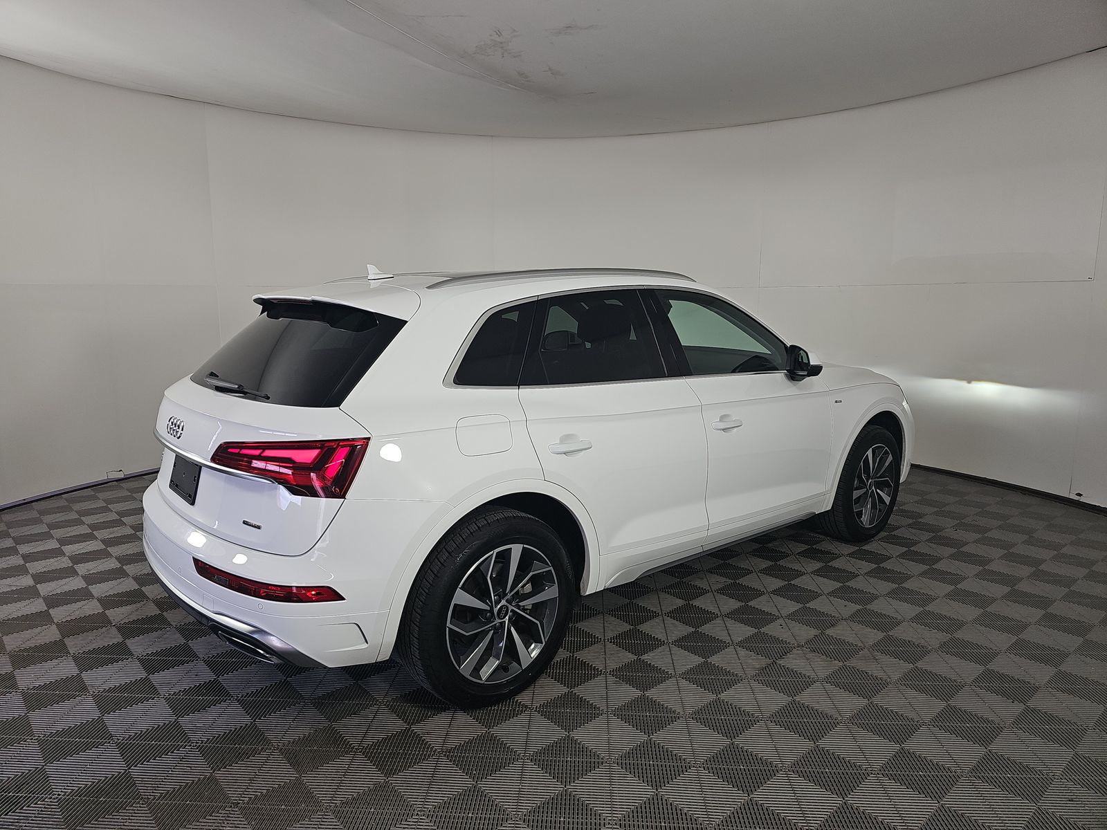 2022 Audi Q5 S line Premium Plus AWD