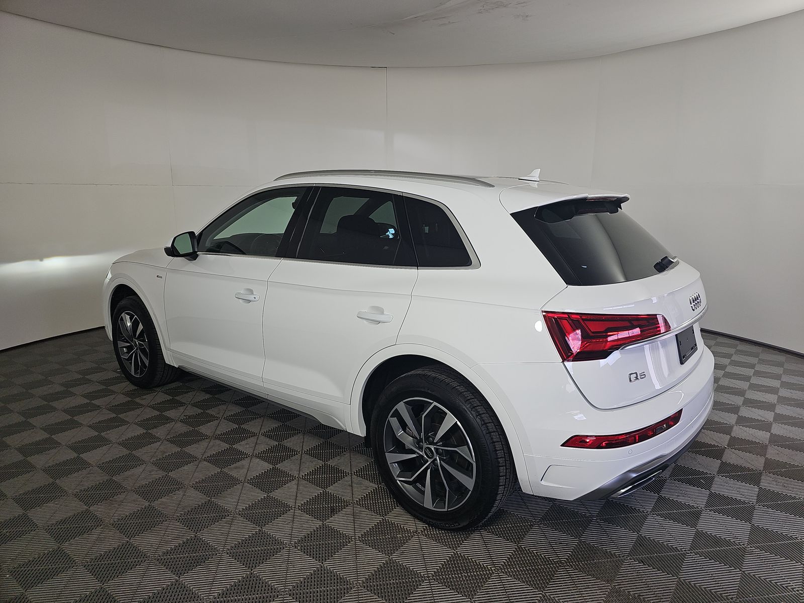 2022 Audi Q5 S line Premium Plus AWD