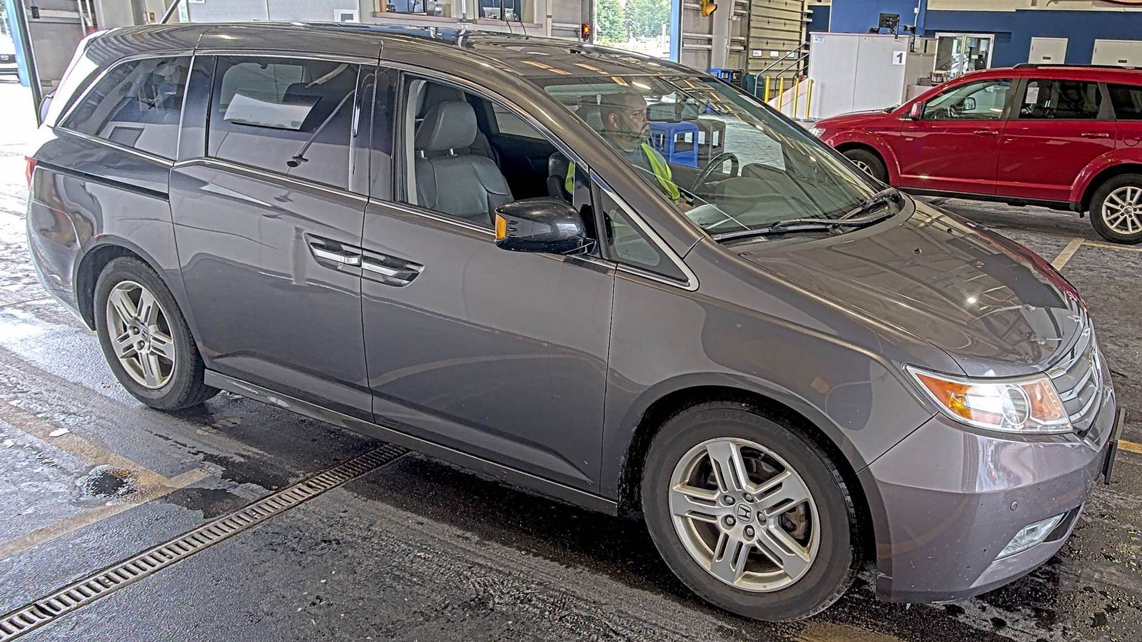 2013 Honda Odyssey Touring FWD
