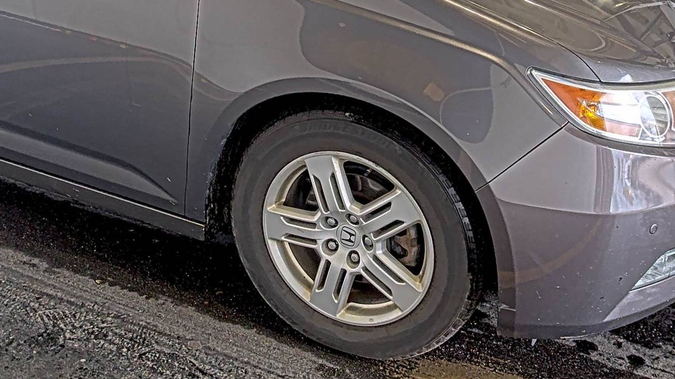 2013 Honda Odyssey Touring FWD