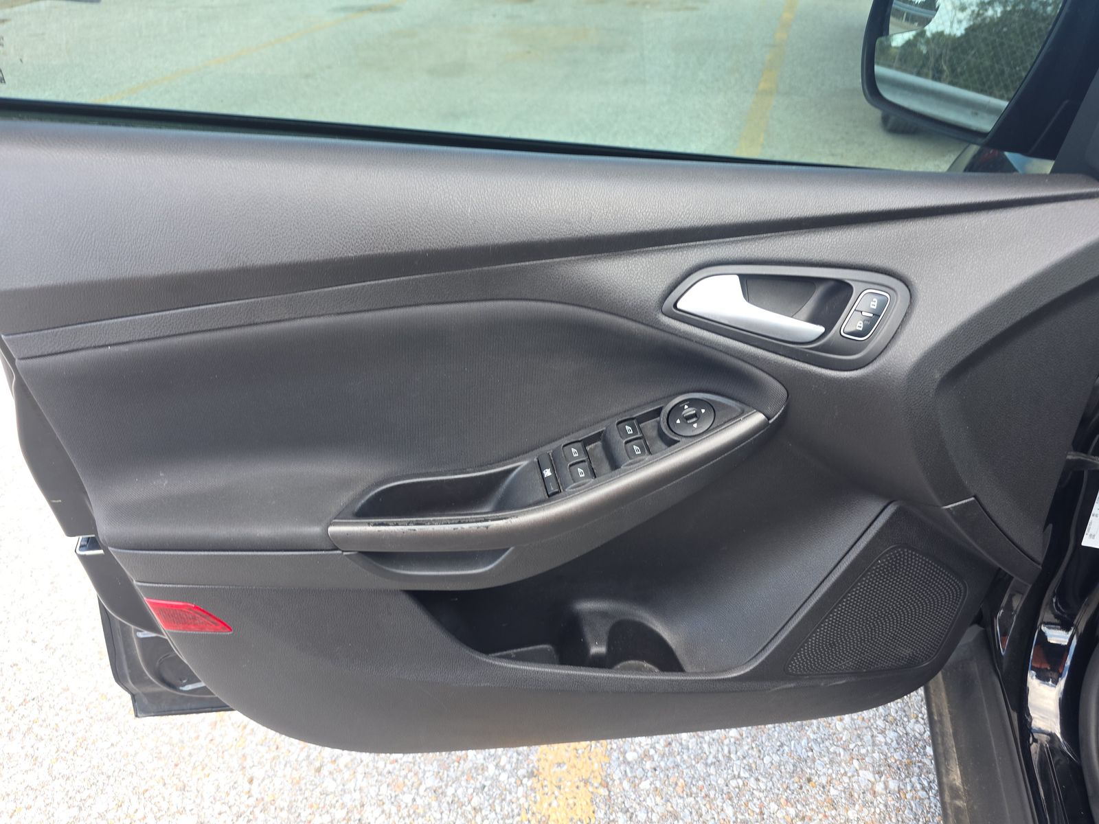 2017 Ford Focus SEL FWD