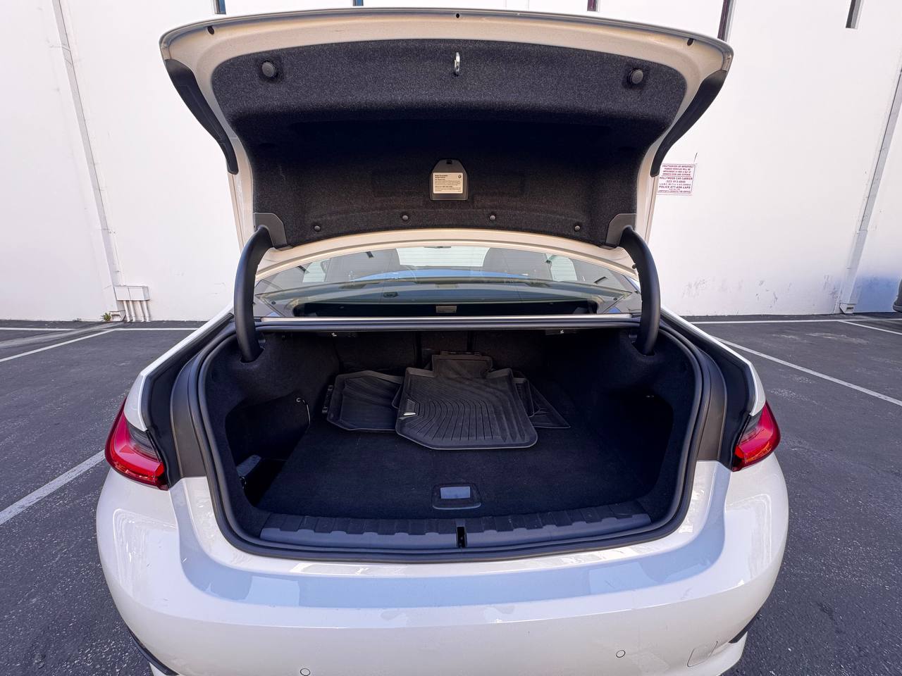 2021 BMW 3 Series 330e xDrive AWD