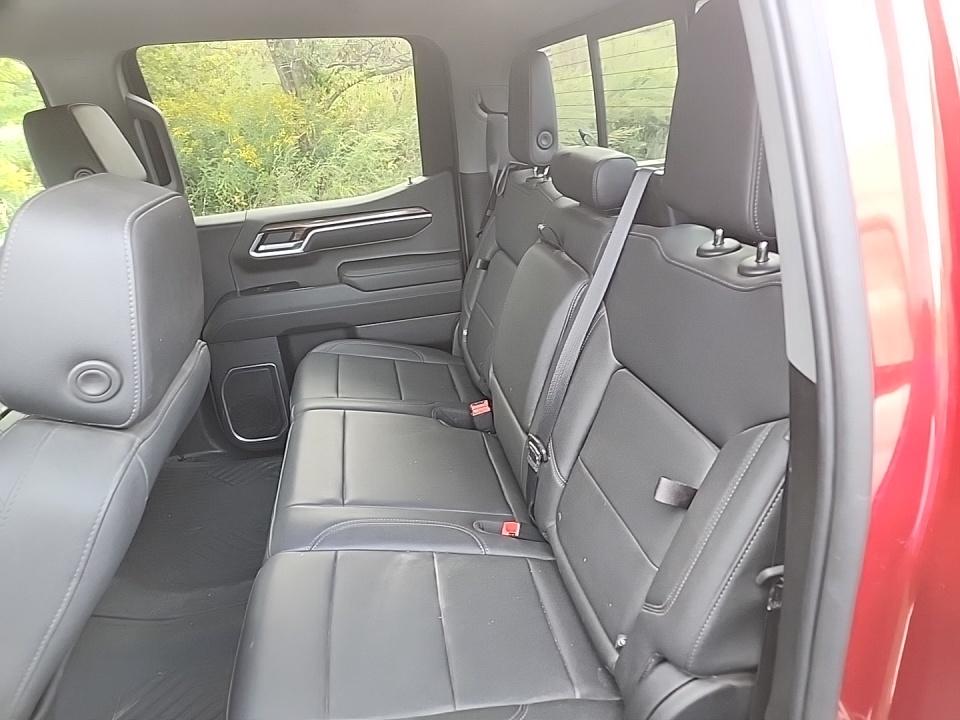 2022 Chevrolet Silverado 1500 RST AWD