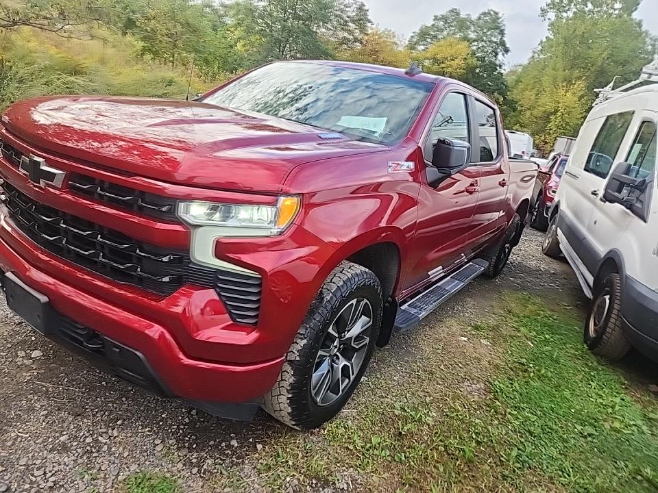 2022 Chevrolet Silverado 1500 RST AWD