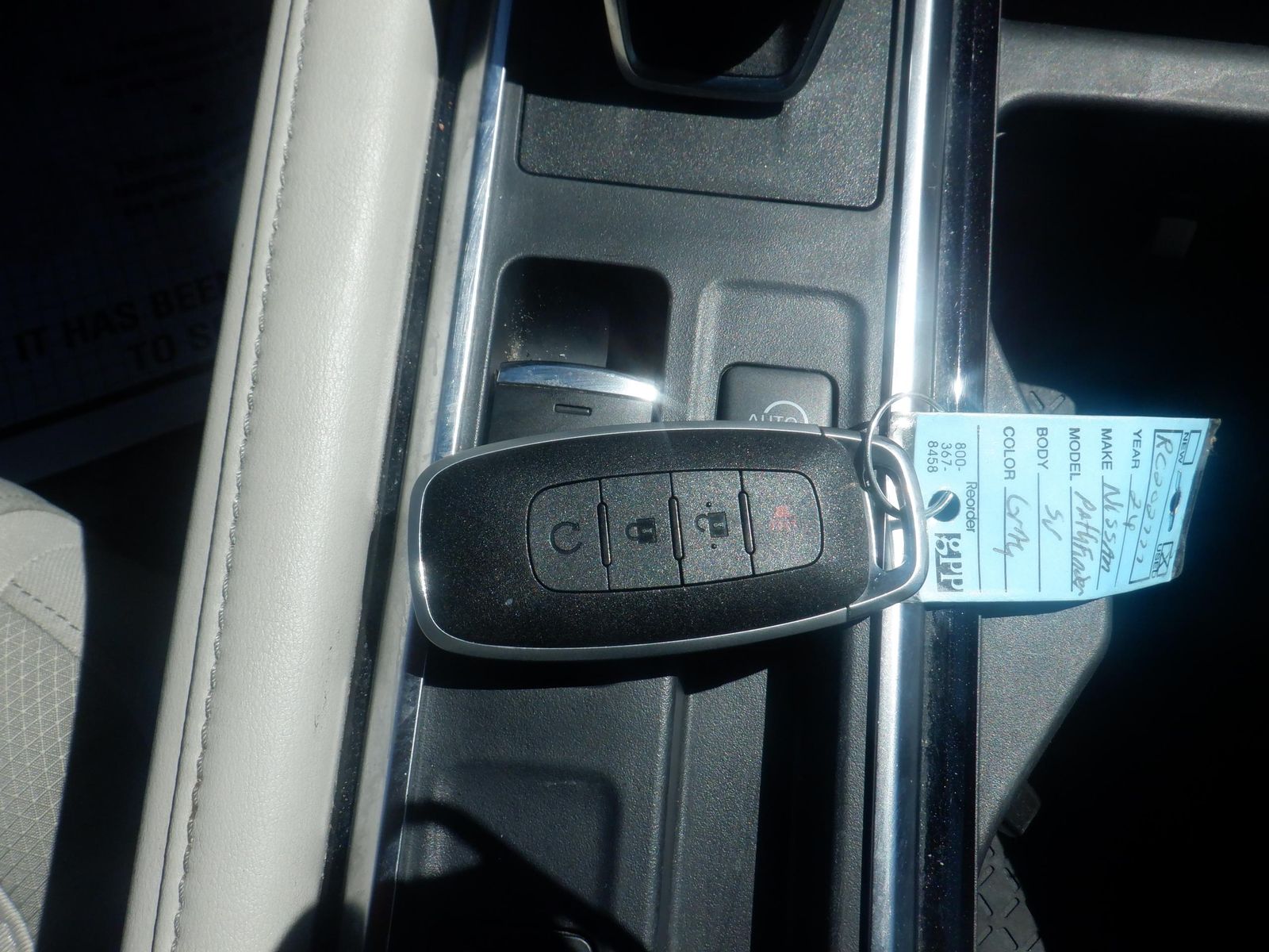 2024 Nissan Pathfinder SV FWD