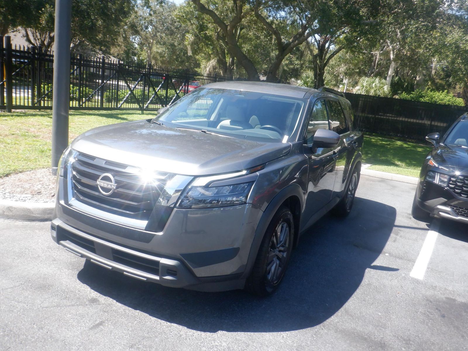 2024 Nissan Pathfinder SV FWD