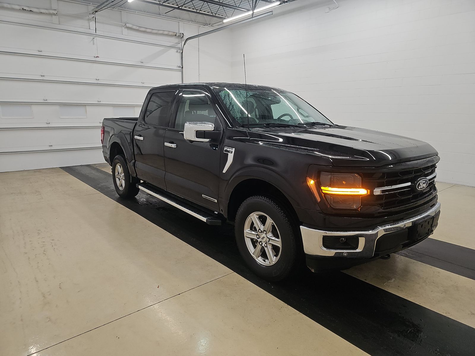 2024 Ford F-150 Hybrid XLT AWD