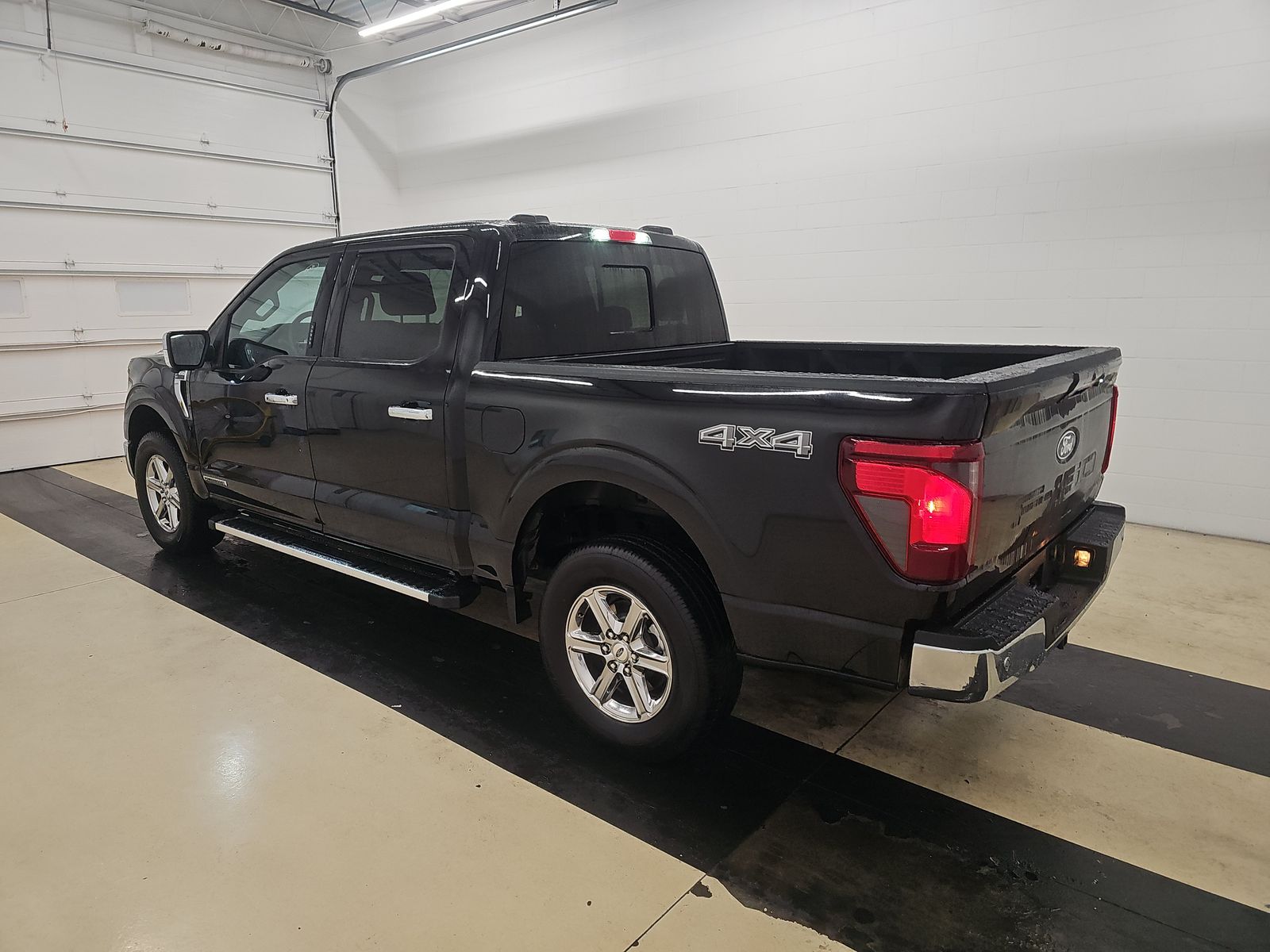 2024 Ford F-150 Hybrid XLT AWD