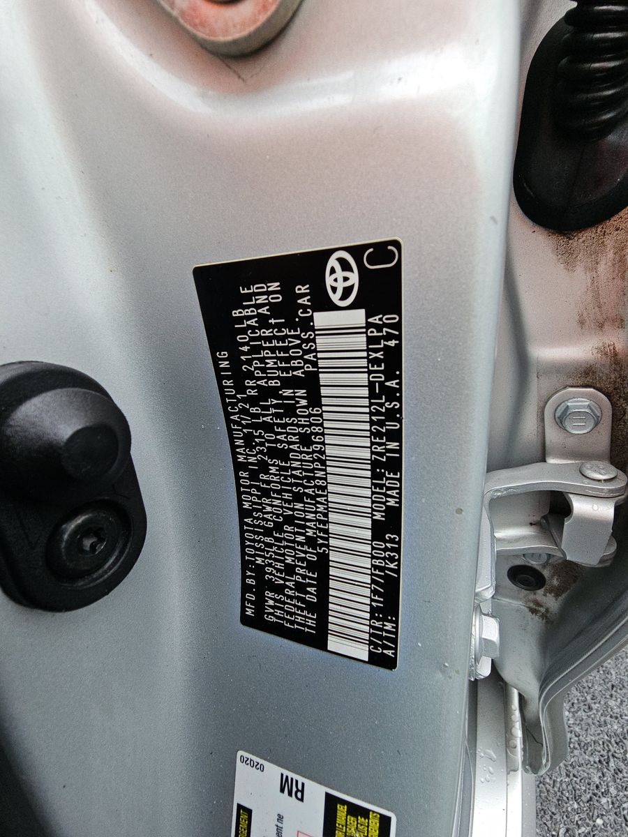 2022 Toyota Corolla LE FWD