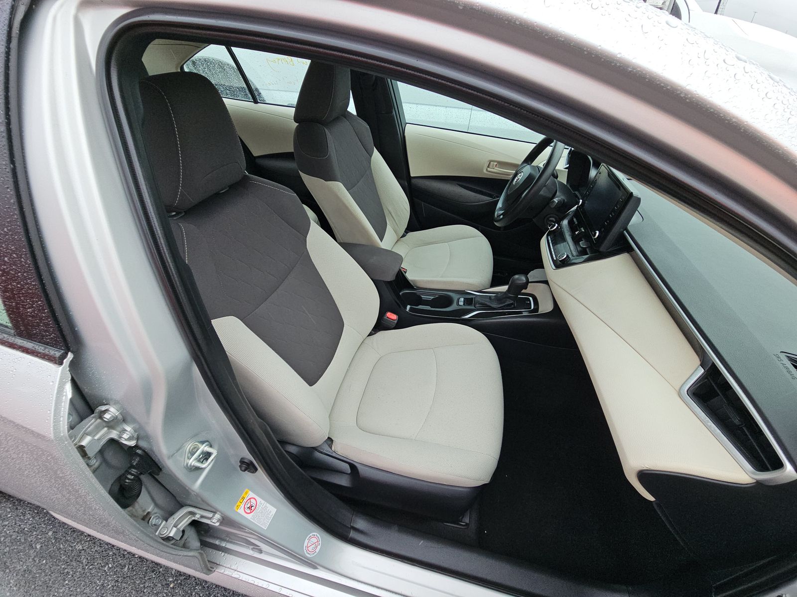 2022 Toyota Corolla LE FWD
