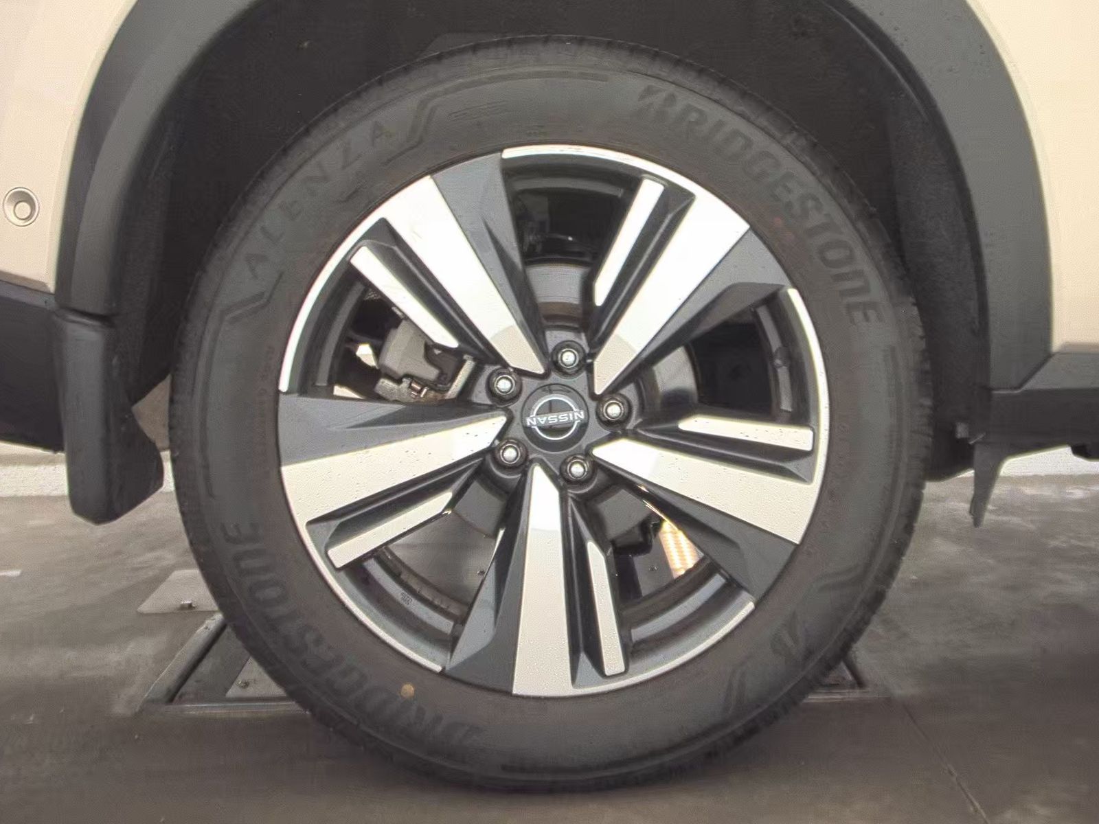 2023 Nissan Rogue Platinum AWD