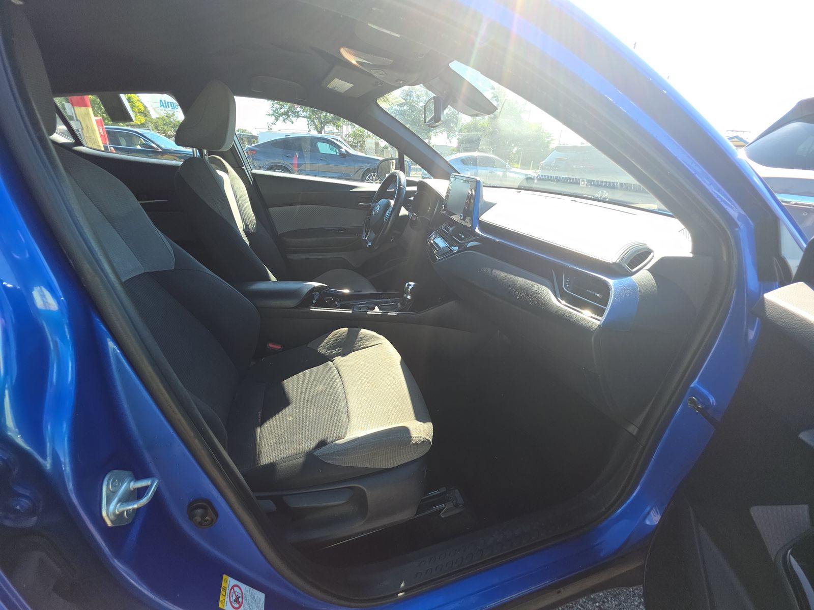 2019 Toyota C-HR XLE FWD