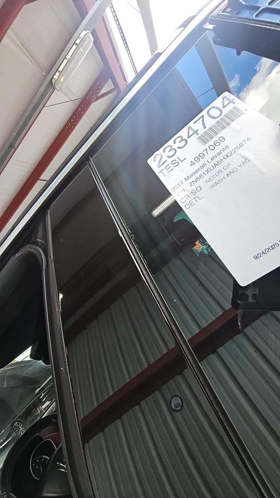 2017 Maserati Levante Base AWD