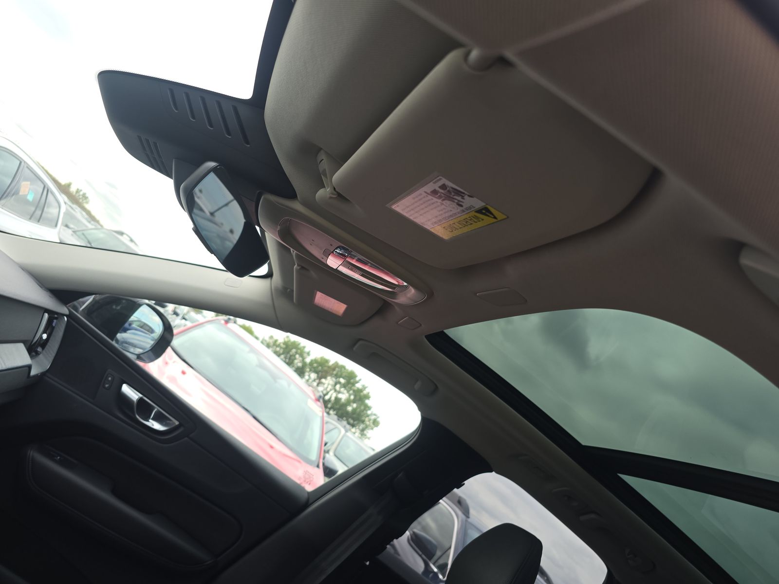 2025 Volvo XC60 B5 Plus AWD