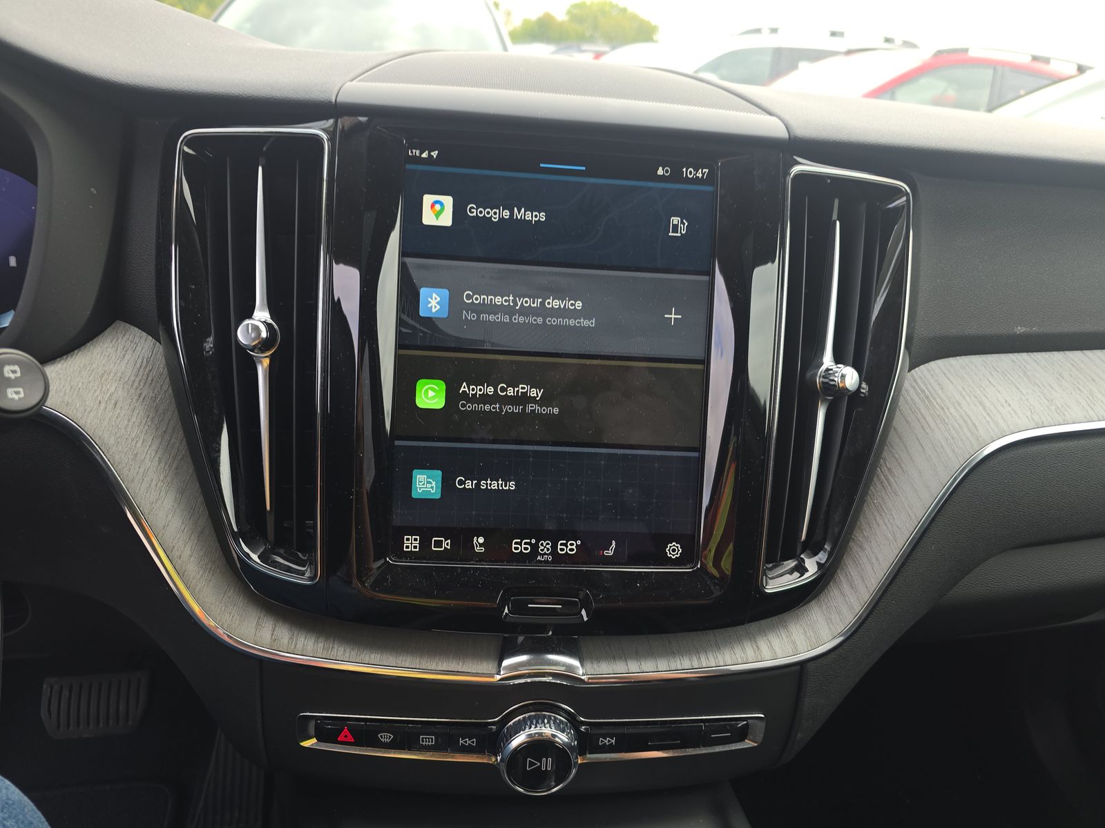 2025 Volvo XC60 B5 Plus AWD