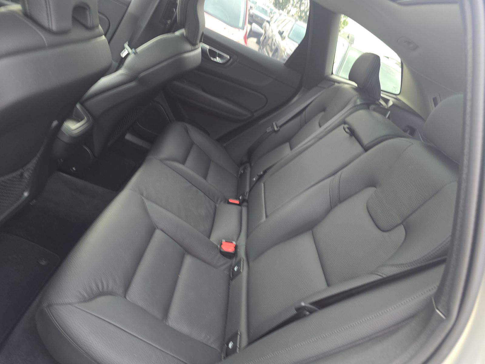 2025 Volvo XC60 B5 Plus AWD