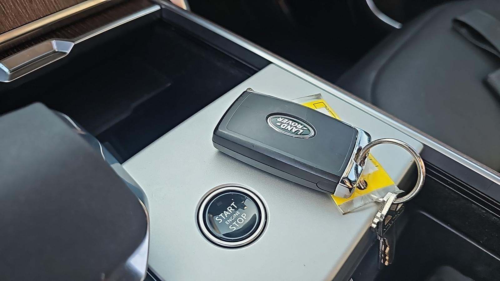 2024 Land Rover Range Rover SE LWB AWD