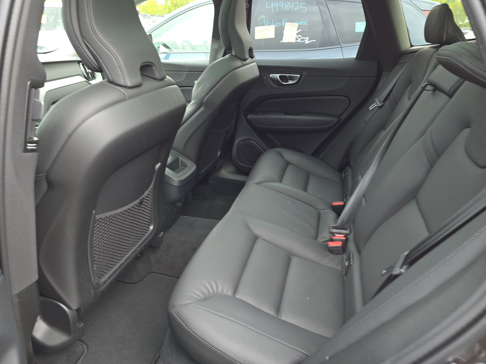 2025 Volvo XC60 B5 Plus AWD