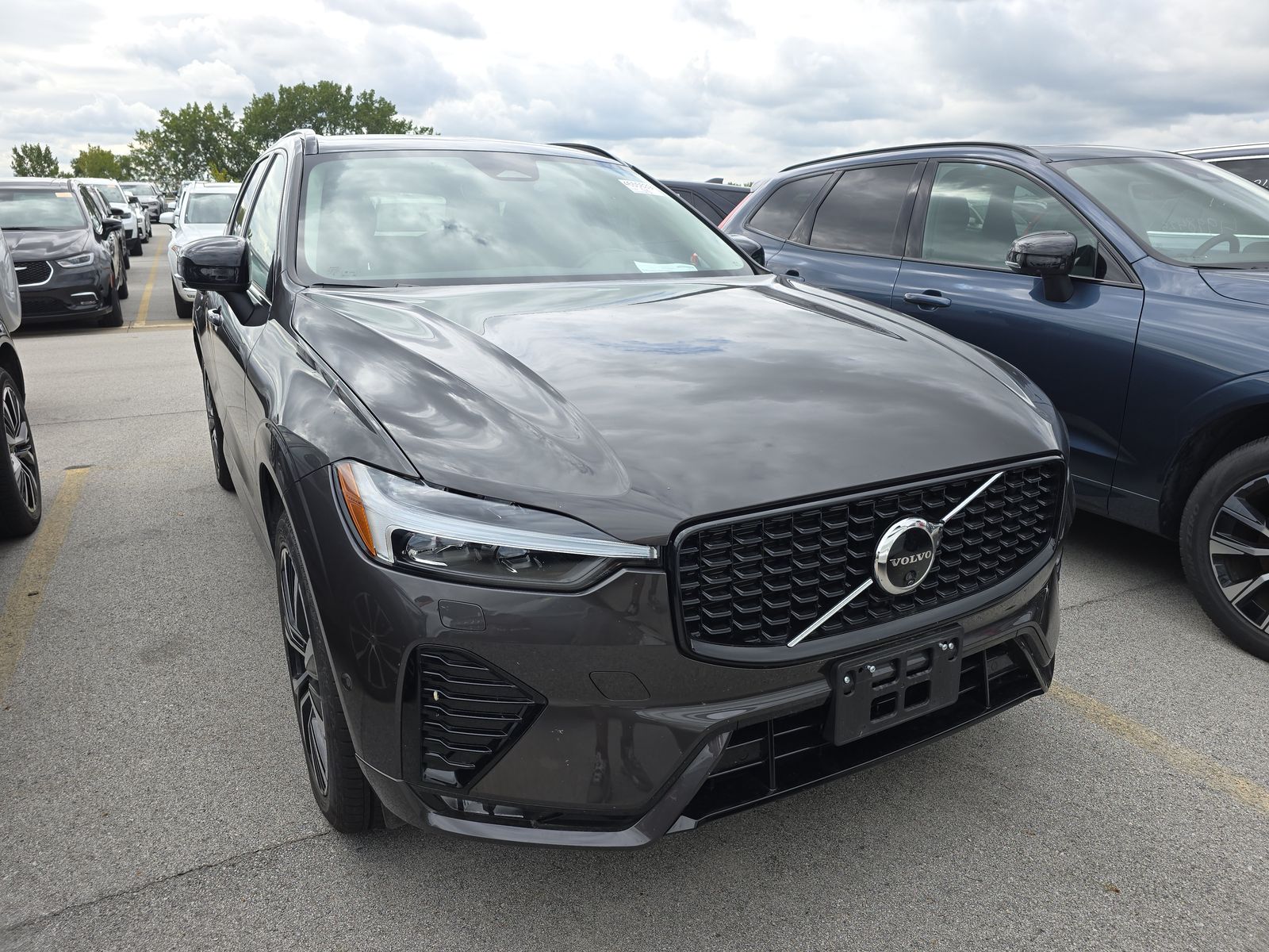 2025 Volvo XC60 B5 Plus AWD