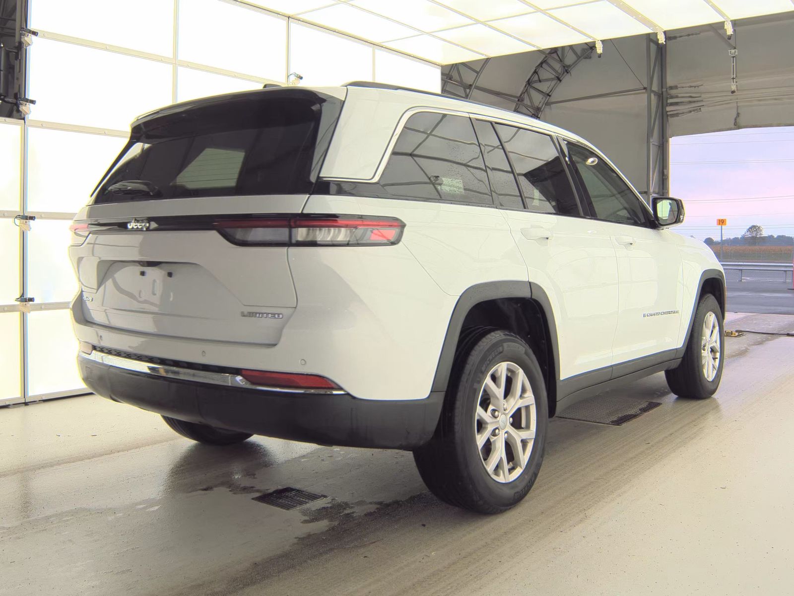 2022 Jeep Grand Cherokee Limited AWD