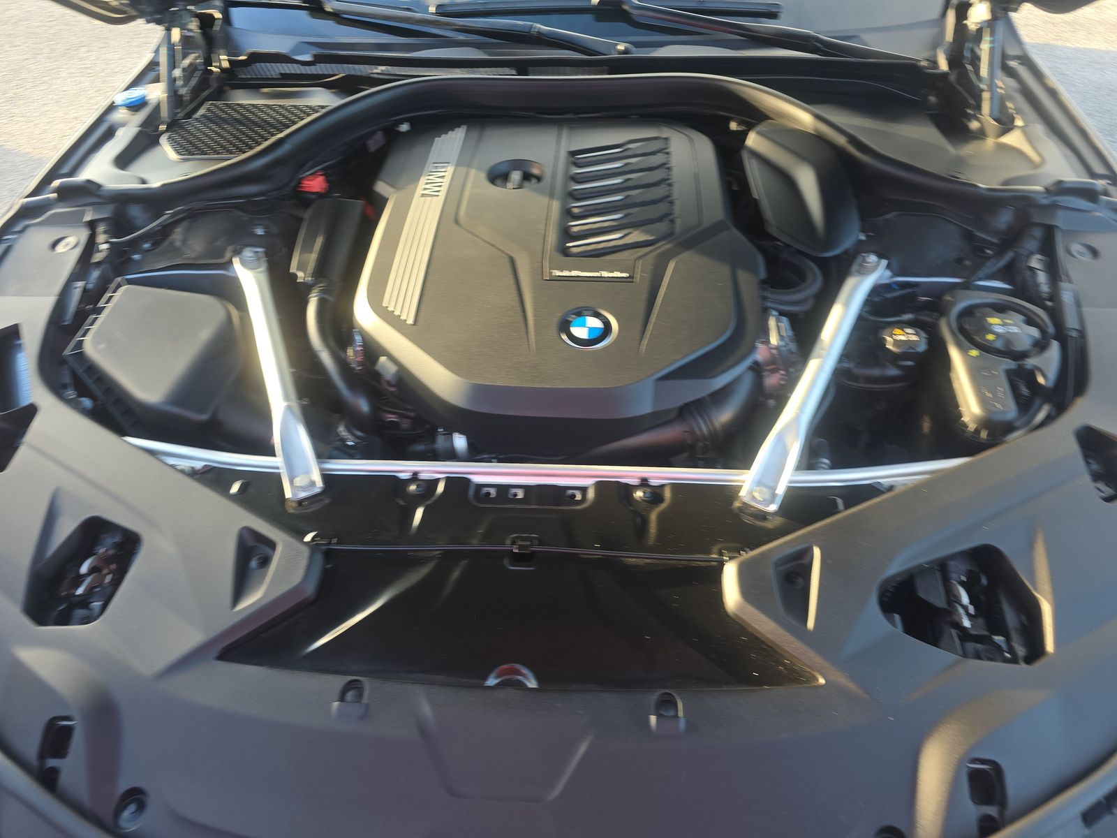 2024 BMW 8 Series 840i RWD