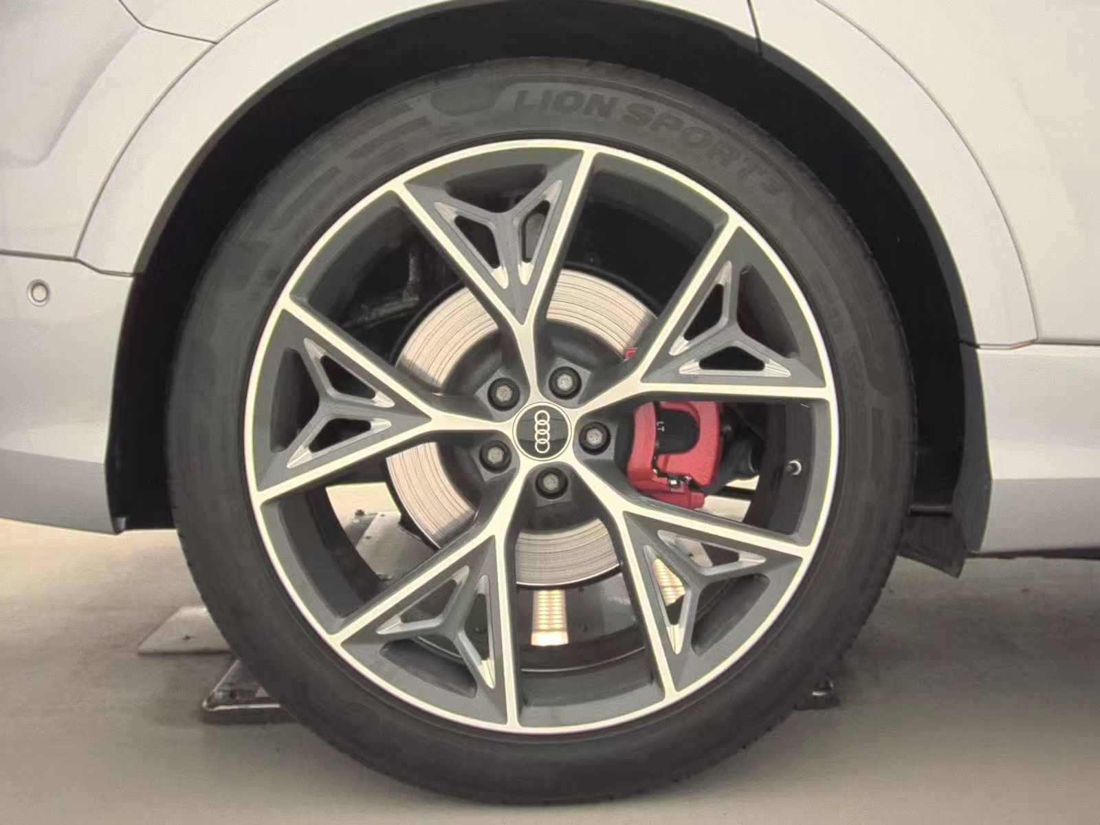 2022 Audi SQ8 Premium Plus AWD