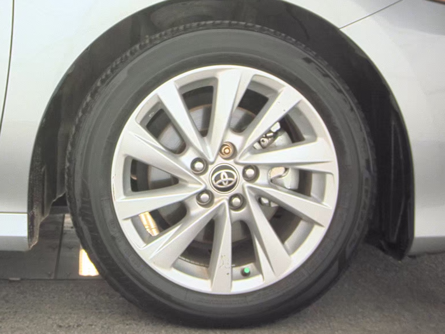 2024 Toyota Camry LE FWD