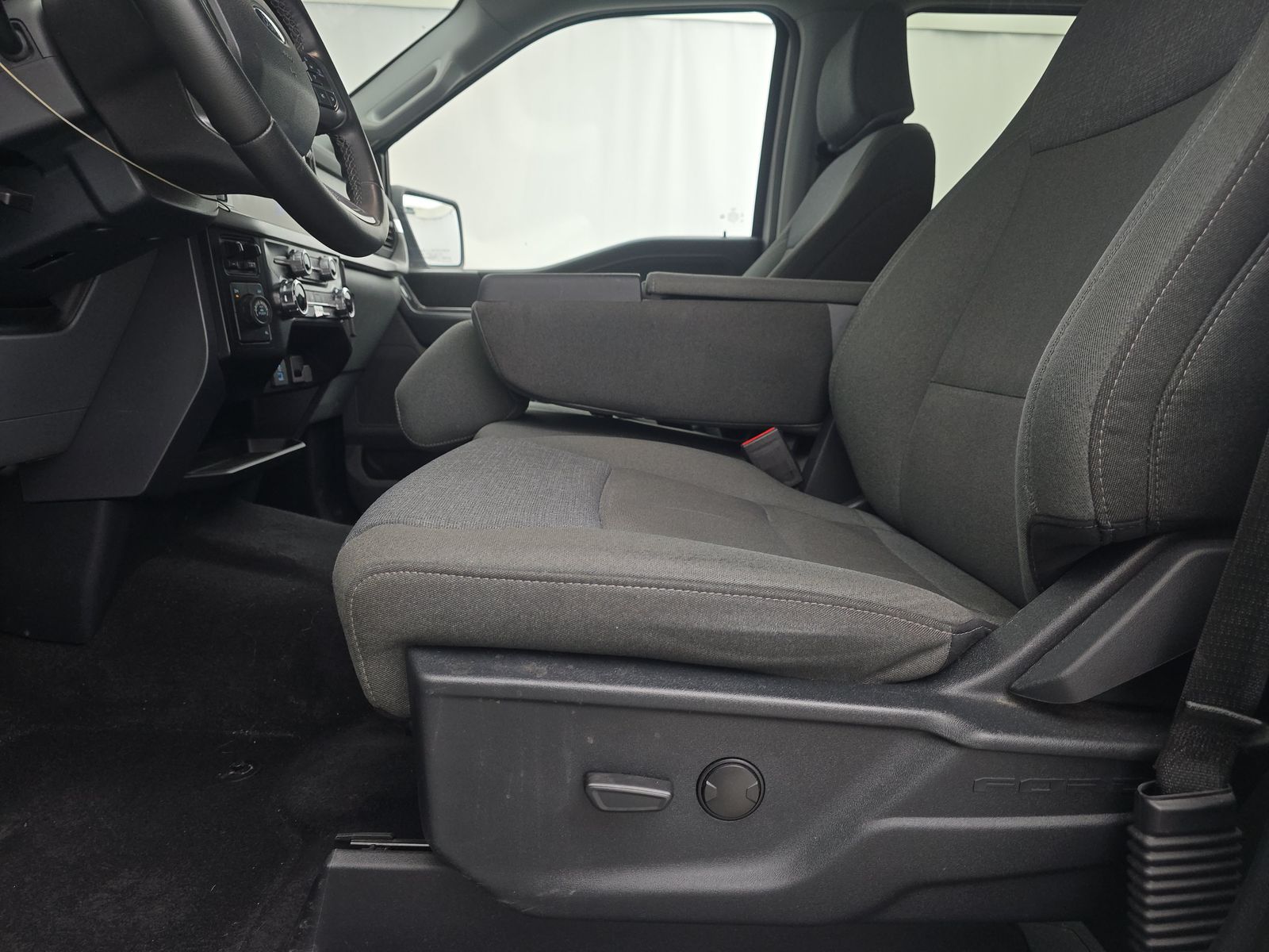 2024 Ford F-150 XLT AWD