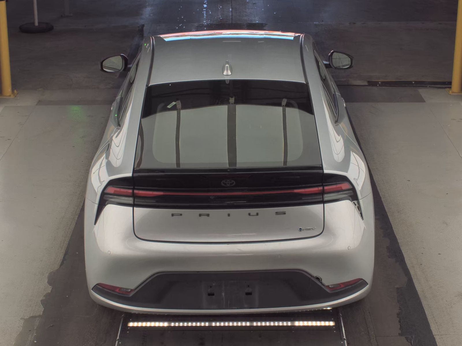 2023 Toyota Prius LE FWD