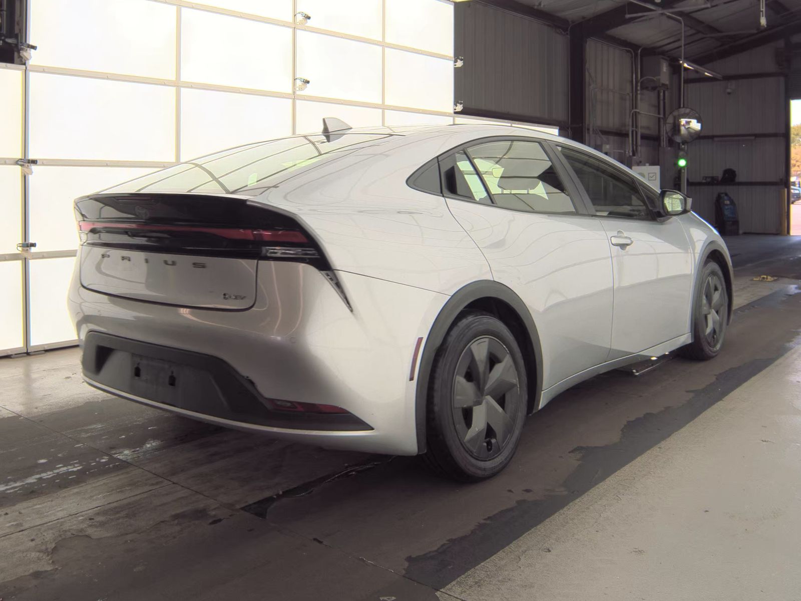 2023 Toyota Prius LE FWD