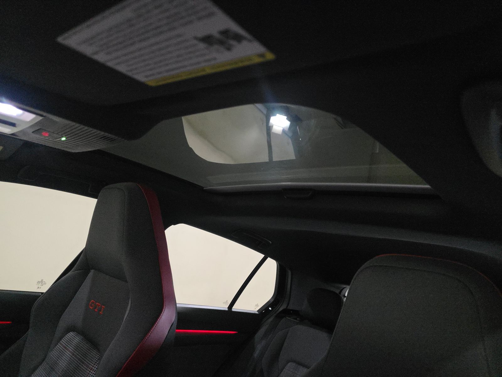 2024 Volkswagen Golf GTI 2.0T 380 SE FWD