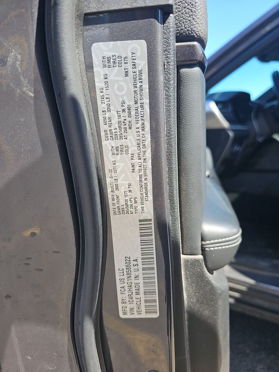 2022 Jeep Grand Cherokee Altitude AWD