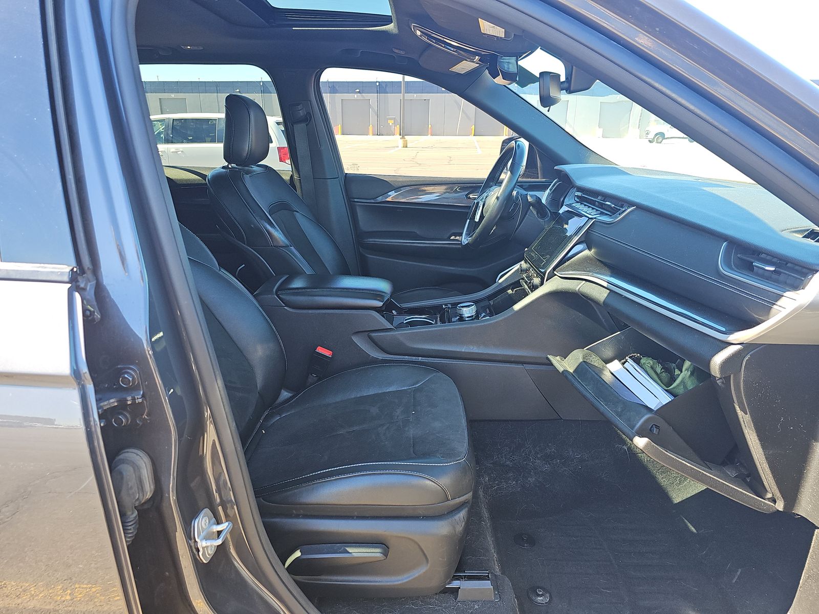 2022 Jeep Grand Cherokee Altitude AWD