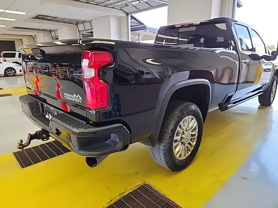 2022 Chevrolet Silverado 3500HD High Country AWD