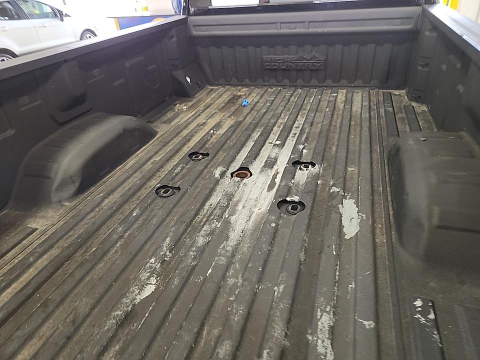 2022 Chevrolet Silverado 3500HD High Country AWD